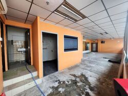 Upper Serangoon Shopping Centre (D19), Retail #455150951